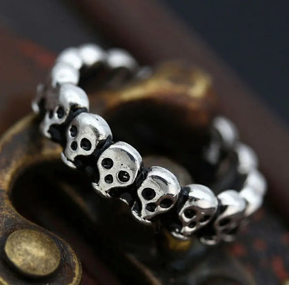 Retro Skull Closed Rings for Men and Women